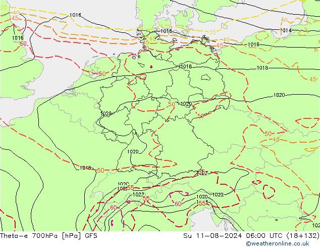Theta-e 700hPa GFS zo 11.08.2024 06 UTC