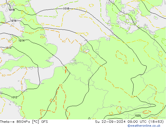 Theta-e 850hPa GFS zo 22.09.2024 09 UTC