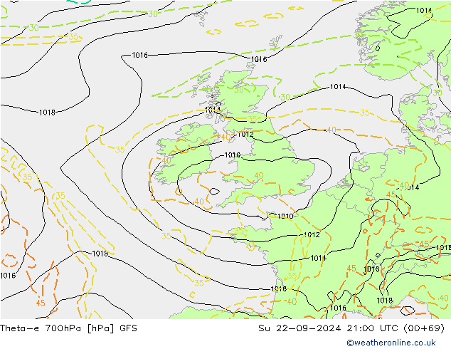 Theta-e 700hPa GFS Su 22.09.2024 21 UTC