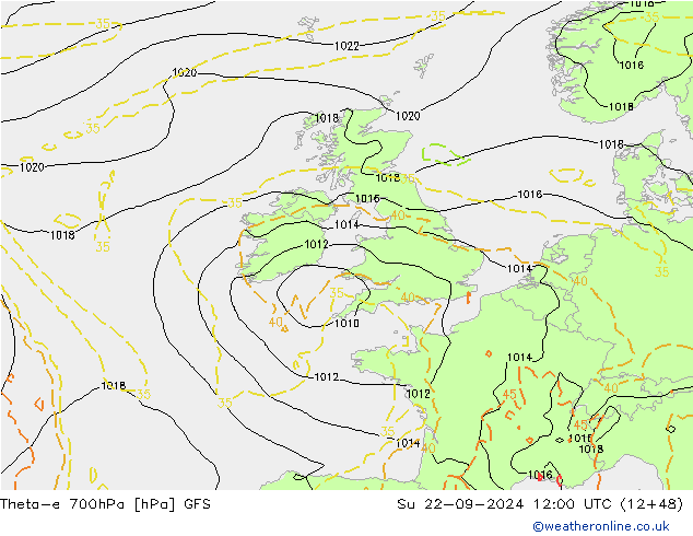 Theta-e 700hPa GFS nie. 22.09.2024 12 UTC