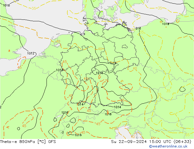 Theta-e 850hPa GFS Su 22.09.2024 15 UTC