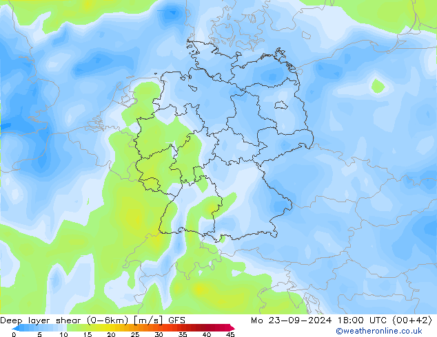 Deep layer shear (0-6km) GFS Mo 23.09.2024 18 UTC