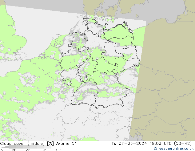 oblačnosti uprostřed Arome 01 Út 07.05.2024 18 UTC