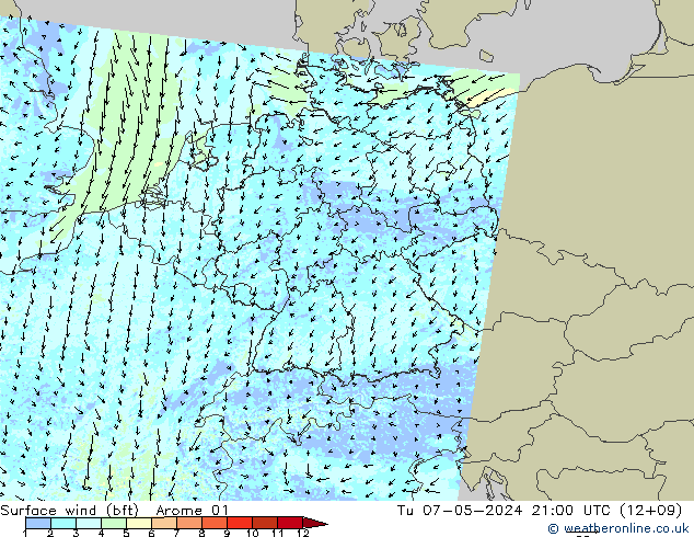 wiatr 10 m (bft) Arome 01 wto. 07.05.2024 21 UTC