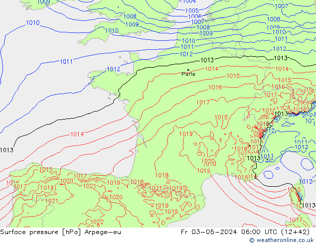 Atmosférický tlak Arpege-eu Pá 03.05.2024 06 UTC