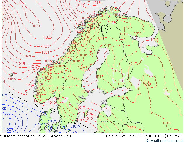 Atmosférický tlak Arpege-eu Pá 03.05.2024 21 UTC