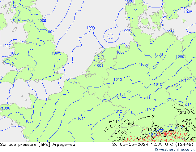 Pressione al suolo Arpege-eu dom 05.05.2024 12 UTC