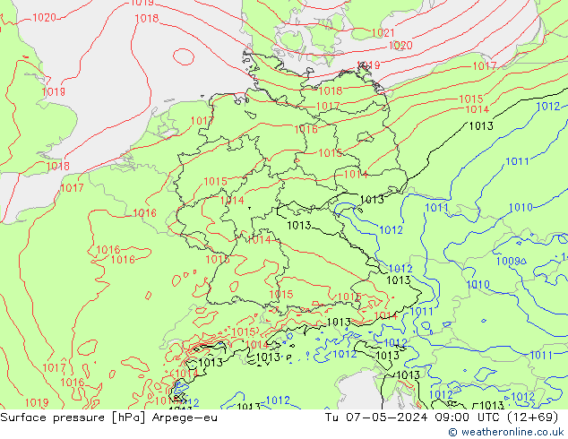 Atmosférický tlak Arpege-eu Út 07.05.2024 09 UTC