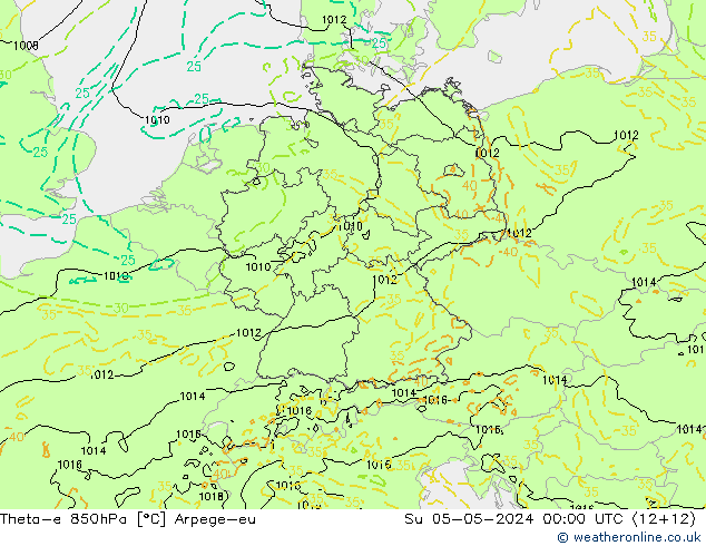 Theta-e 850hPa Arpege-eu dim 05.05.2024 00 UTC