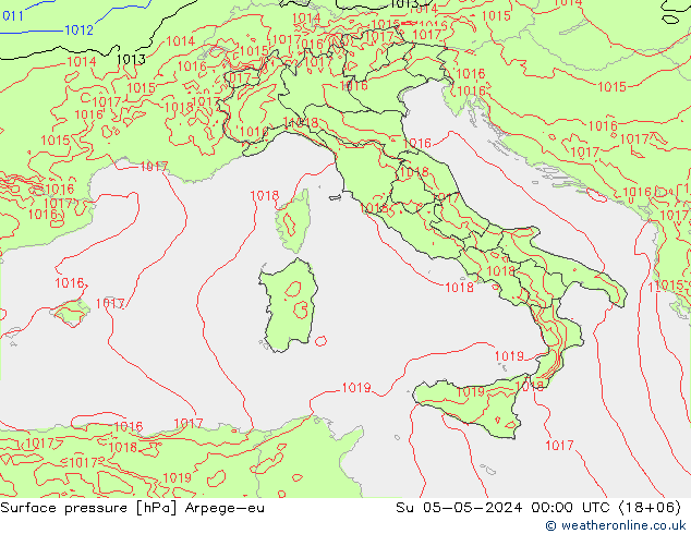 Pressione al suolo Arpege-eu dom 05.05.2024 00 UTC