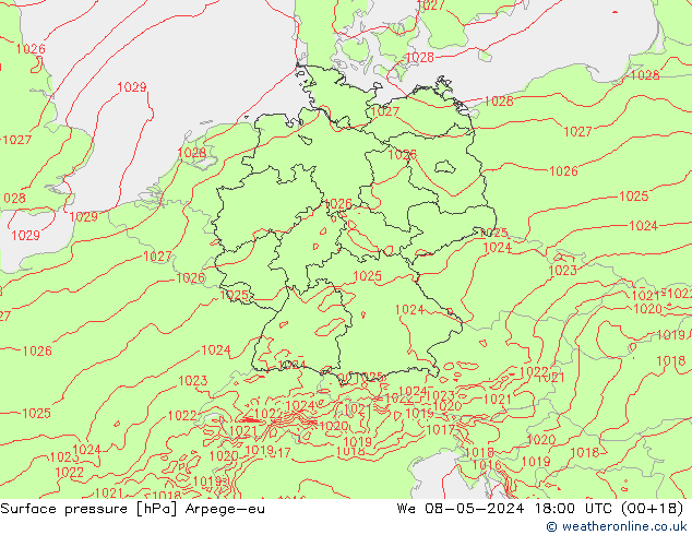 Pressione al suolo Arpege-eu mer 08.05.2024 18 UTC