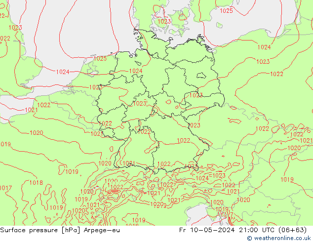 приземное давление Arpege-eu пт 10.05.2024 21 UTC