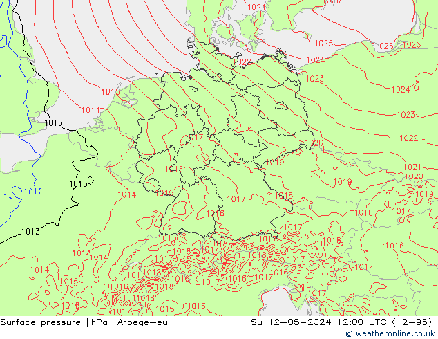 Luchtdruk (Grond) Arpege-eu zo 12.05.2024 12 UTC