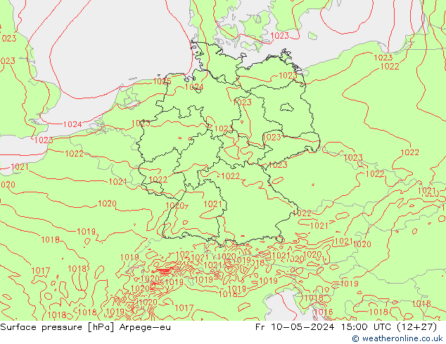 Atmosférický tlak Arpege-eu Pá 10.05.2024 15 UTC