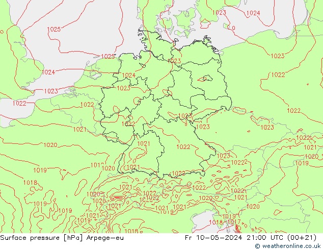 地面气压 Arpege-eu 星期五 10.05.2024 21 UTC