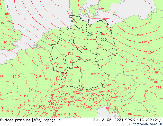 Atmosférický tlak Arpege-eu Ne 12.05.2024 00 UTC
