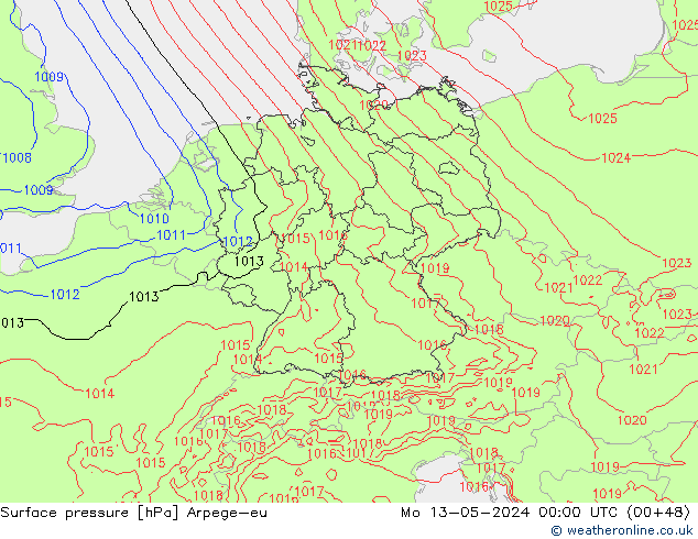 Pressione al suolo Arpege-eu lun 13.05.2024 00 UTC