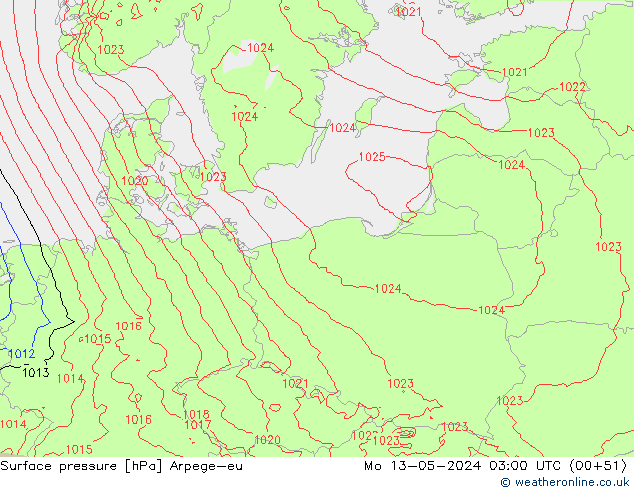 приземное давление Arpege-eu пн 13.05.2024 03 UTC