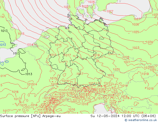 Luchtdruk (Grond) Arpege-eu zo 12.05.2024 12 UTC