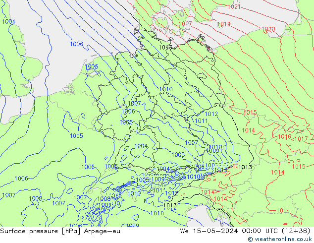 приземное давление Arpege-eu ср 15.05.2024 00 UTC