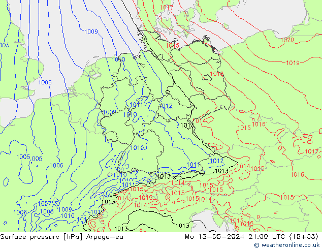 pression de l'air Arpege-eu lun 13.05.2024 21 UTC