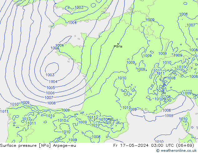 Atmosférický tlak Arpege-eu Pá 17.05.2024 03 UTC