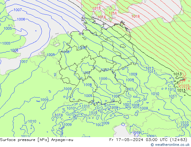 Atmosférický tlak Arpege-eu Pá 17.05.2024 03 UTC