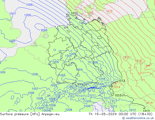Atmosférický tlak Arpege-eu Čt 16.05.2024 00 UTC