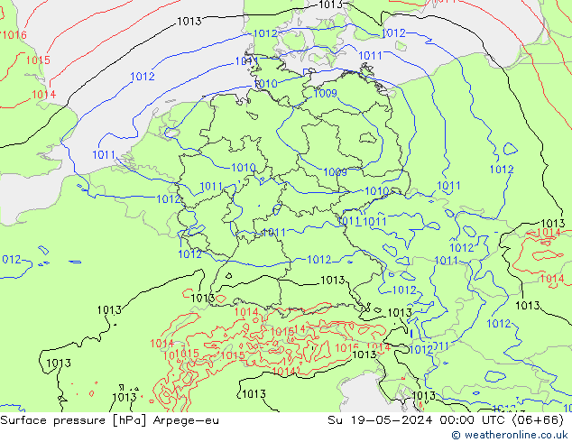 Pressione al suolo Arpege-eu dom 19.05.2024 00 UTC