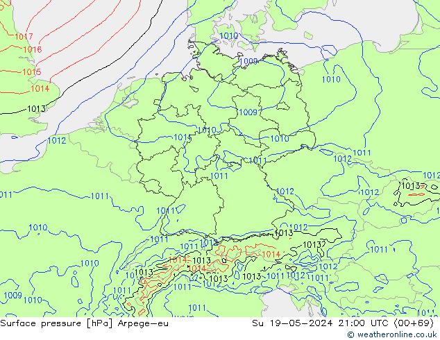 приземное давление Arpege-eu Вс 19.05.2024 21 UTC