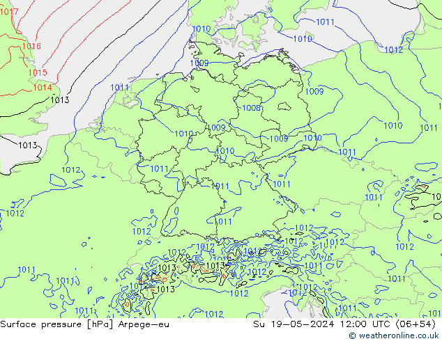 приземное давление Arpege-eu Вс 19.05.2024 12 UTC