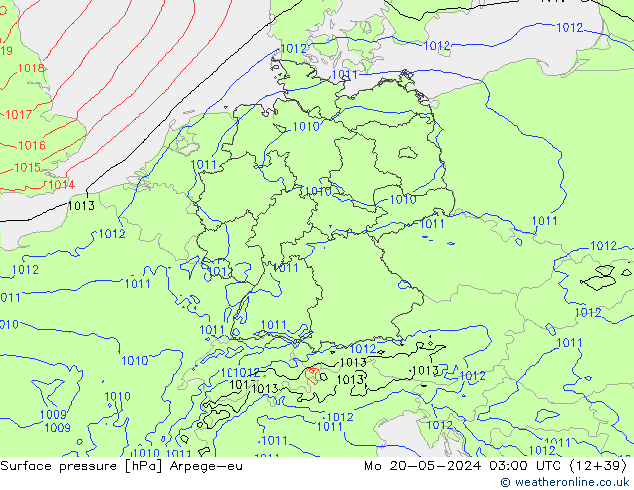 Atmosférický tlak Arpege-eu Po 20.05.2024 03 UTC
