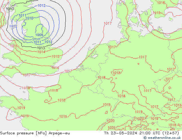 Atmosférický tlak Arpege-eu Čt 23.05.2024 21 UTC