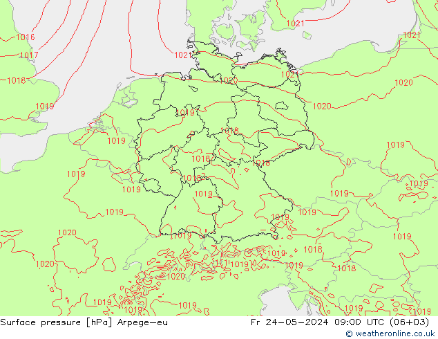 приземное давление Arpege-eu пт 24.05.2024 09 UTC