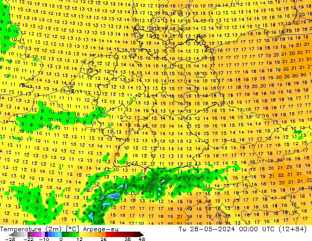 Sıcaklık Haritası (2m) Arpege-eu Sa 28.05.2024 00 UTC