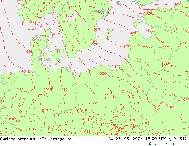 Surface pressure Arpege-eu Su 26.05.2024 15 UTC