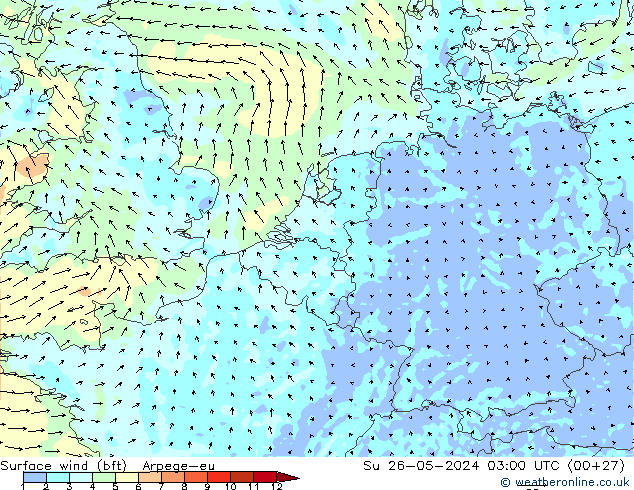 Wind 10 m (bft) Arpege-eu zo 26.05.2024 03 UTC