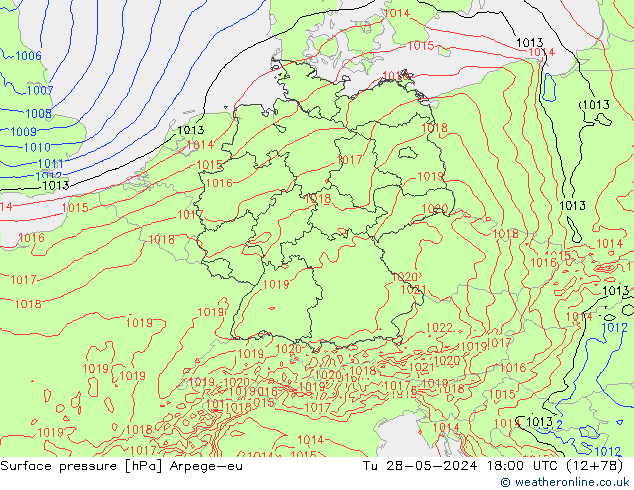 Atmosférický tlak Arpege-eu Út 28.05.2024 18 UTC