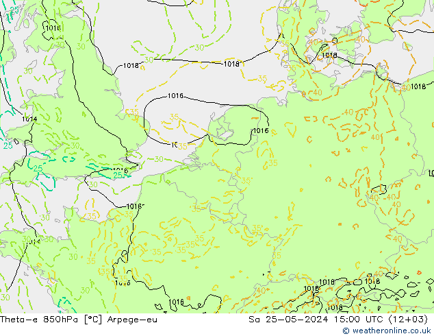 Theta-e 850hPa Arpege-eu sam 25.05.2024 15 UTC