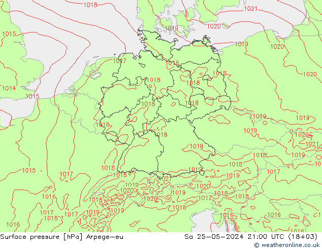Atmosférický tlak Arpege-eu So 25.05.2024 21 UTC