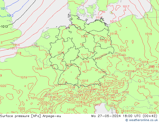 Atmosférický tlak Arpege-eu Po 27.05.2024 18 UTC