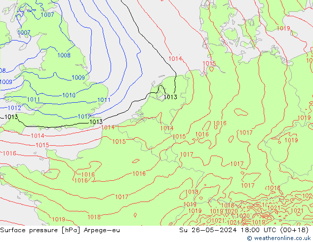 Pressione al suolo Arpege-eu dom 26.05.2024 18 UTC