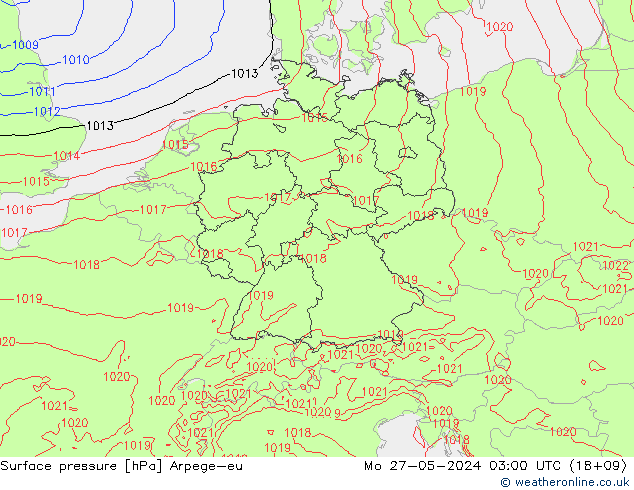 Atmosférický tlak Arpege-eu Po 27.05.2024 03 UTC
