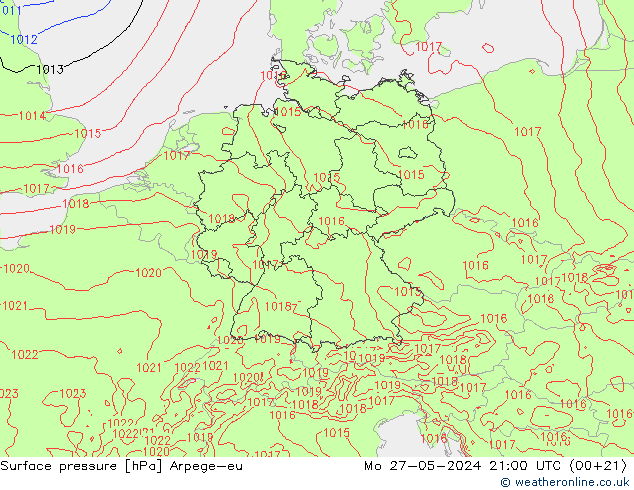 Atmosférický tlak Arpege-eu Po 27.05.2024 21 UTC