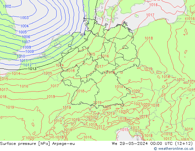 Atmosférický tlak Arpege-eu St 29.05.2024 00 UTC
