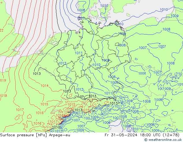 Atmosférický tlak Arpege-eu Pá 31.05.2024 18 UTC