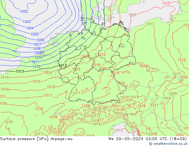 Atmosférický tlak Arpege-eu St 29.05.2024 03 UTC