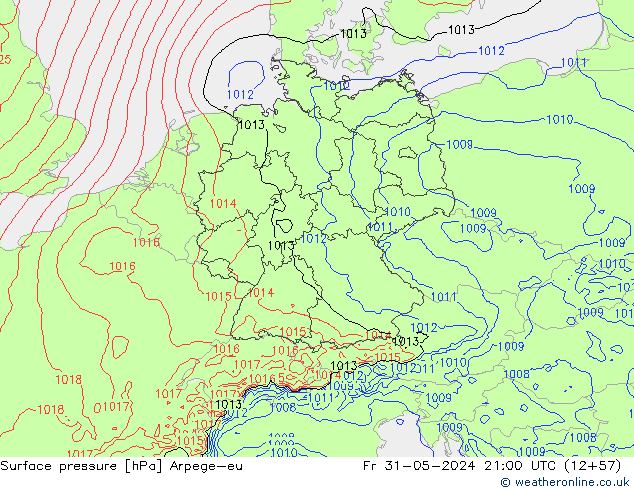 Atmosférický tlak Arpege-eu Pá 31.05.2024 21 UTC
