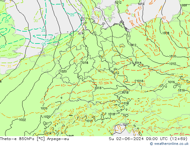 Theta-e 850hPa Arpege-eu So 02.06.2024 09 UTC