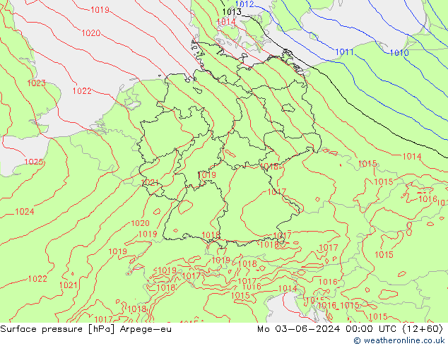 Atmosférický tlak Arpege-eu Po 03.06.2024 00 UTC